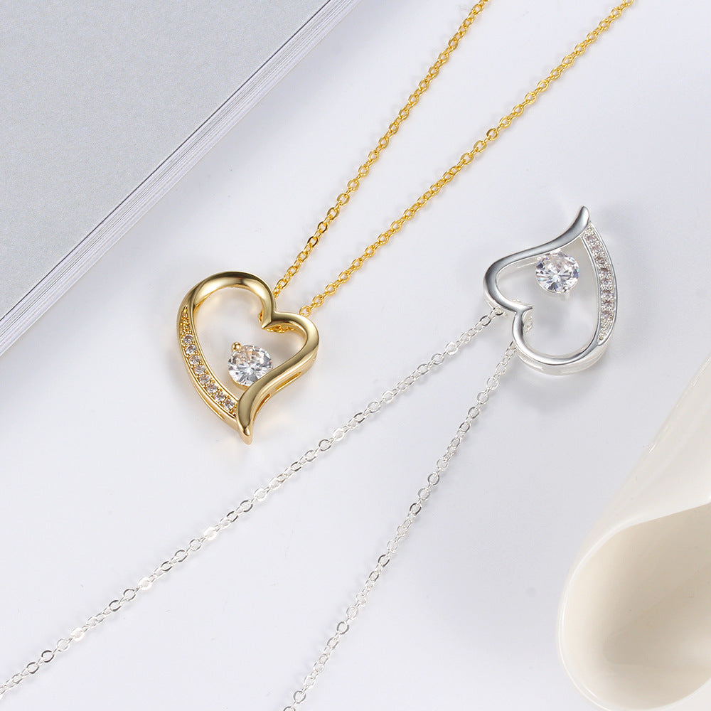 Heart Inlaid Zircon Necklace